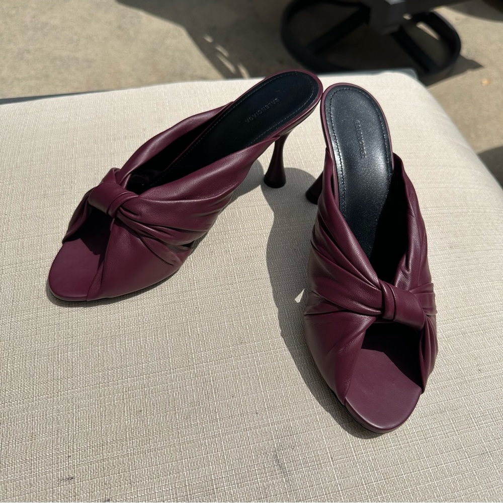 Brand New In Box Balenciaga Smooth Nappa Drapy Sandal Pumps in Burgundy - Picture 3 of 10